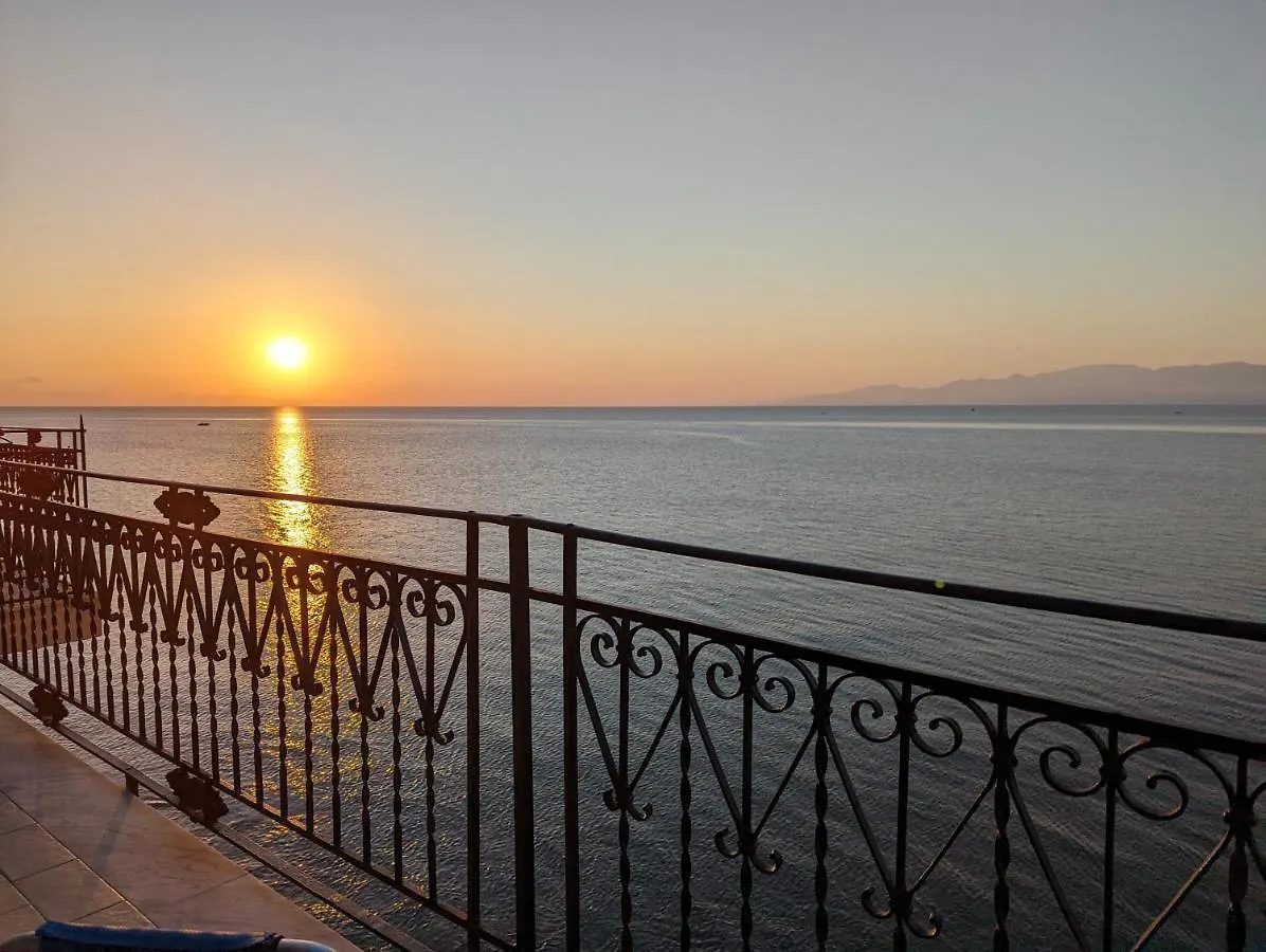 Casa nel borgo marinaro di Santa Nicolicchia Villa Santa Flavia Casa vacanze
