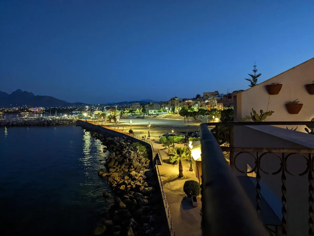 Villa Casa Nel Borgo Marinaro Di Santa Nicolicchia Santa Flavia 0*,  Italien